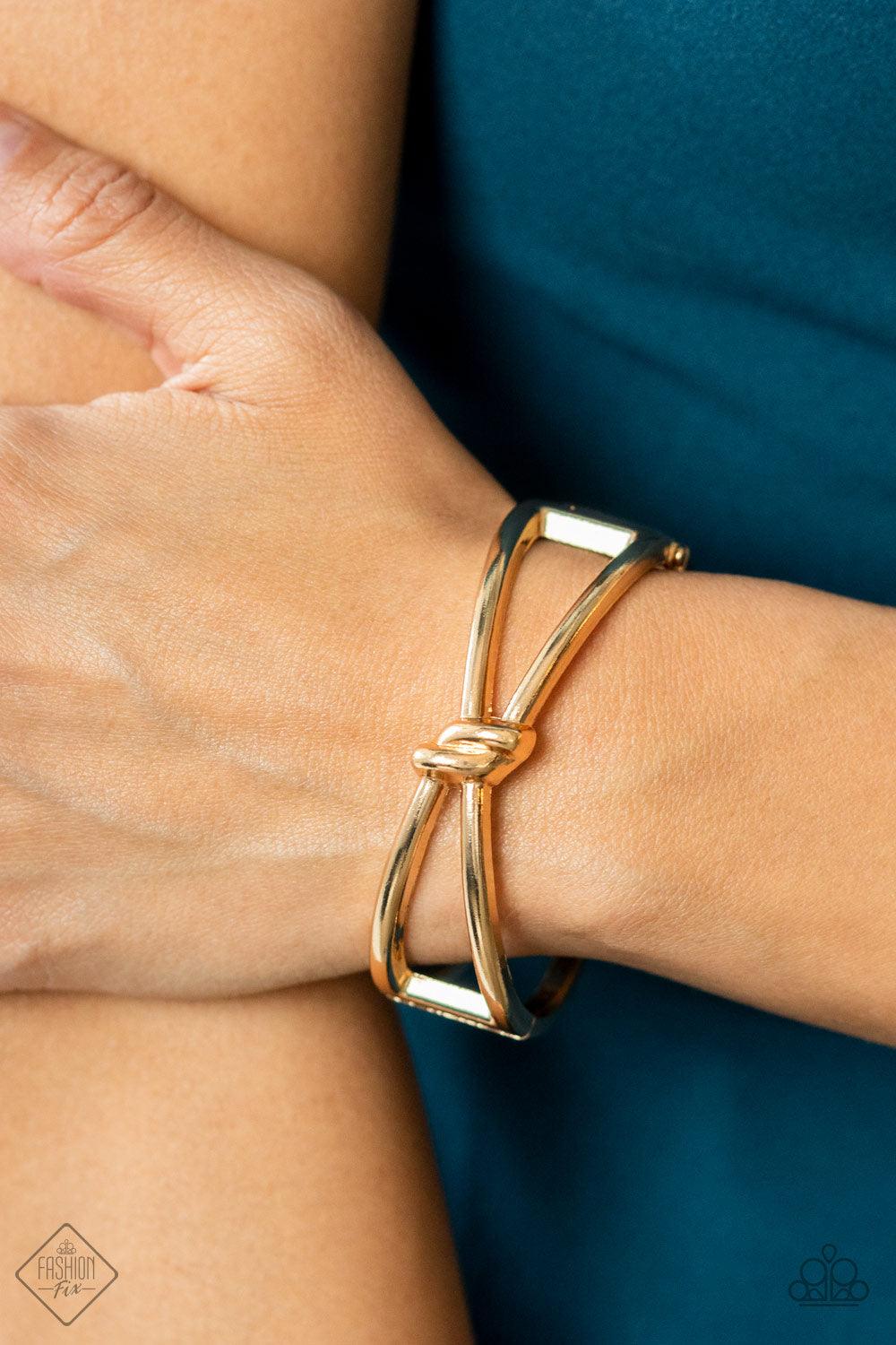 Paparazzi Accessories Fiercely 5th Avenue: FF June 2022 The styles featured in the Fiercely 5th Avenue collection are exactly what you would expect with a name like that: Sleek, classy, metallic designs that you’d find on the streets of New York. The acce