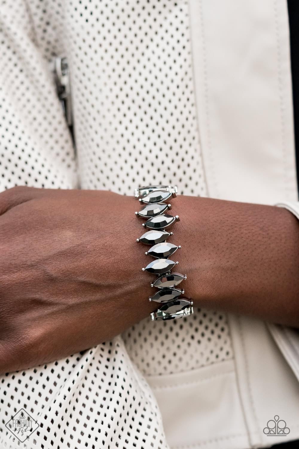 Paparazzi Accessories Magnificent Musings : FF October 2020 The Magnificent Mile in Chicago is where we pulled our inspiration for the Magnificent Musings collection. With a range of shopping venues, the Magnificent Mile is a hub for classic trends with u