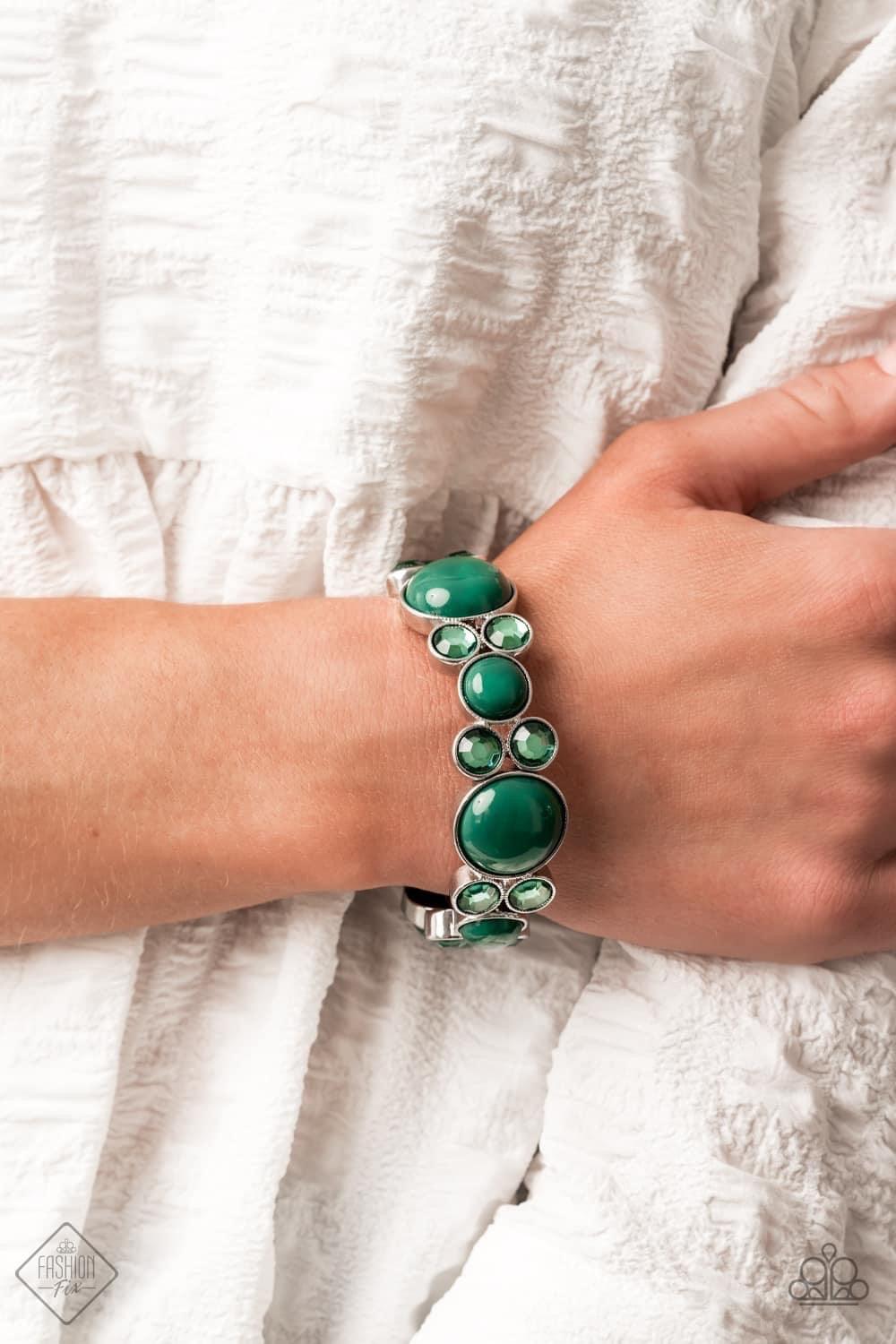 Paparazzi Accessories Glimpse of Malibu: FF September 2020 The Glimpses of Malibu collection was created with inspiration from the styles of Malibu, CA. Styles in this Trend Blend will feature fun, livable fashion with an upscale flavor. The color are usu