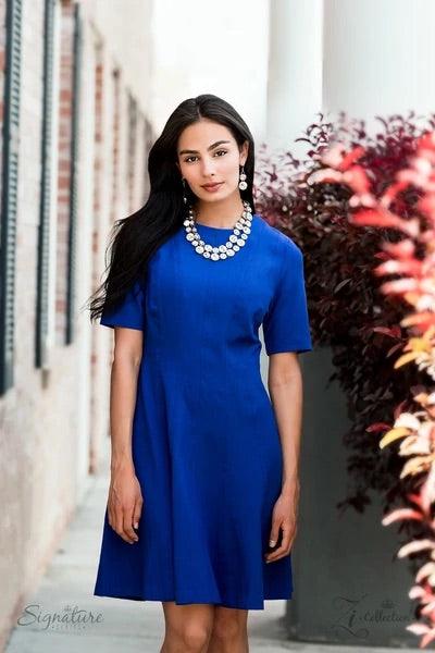 Paparazzi Accessories The Natasha Two rows of dramatically oversized rhinestones sparkle blindingly along the collar. The alternating sizes of the gems give this showstopper some exaggerated depth and dazzle. Features an adjustable clasp closure. 2019 ZiC