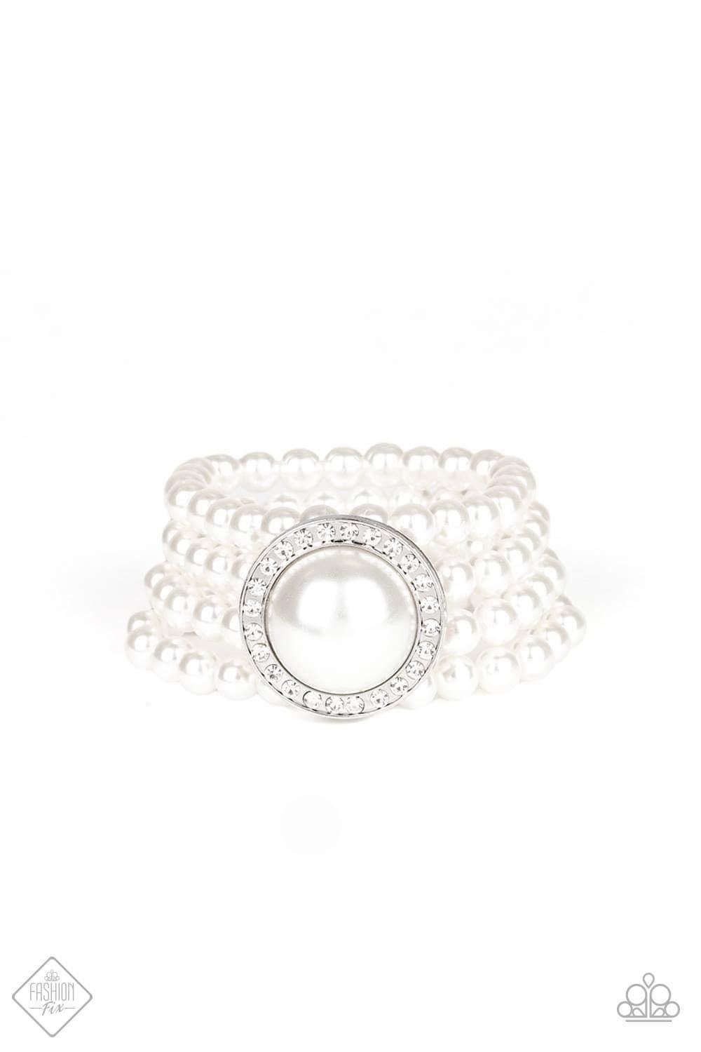 Paparazzi Accessories Fiercely 5th Avenue : FF April 2020 The styles featured in the Fiercely 5th Avenue collection are exactly what you would expect with a name like that: Sleek, classy, metallic designs that you’d find on the streets of New York. The ac