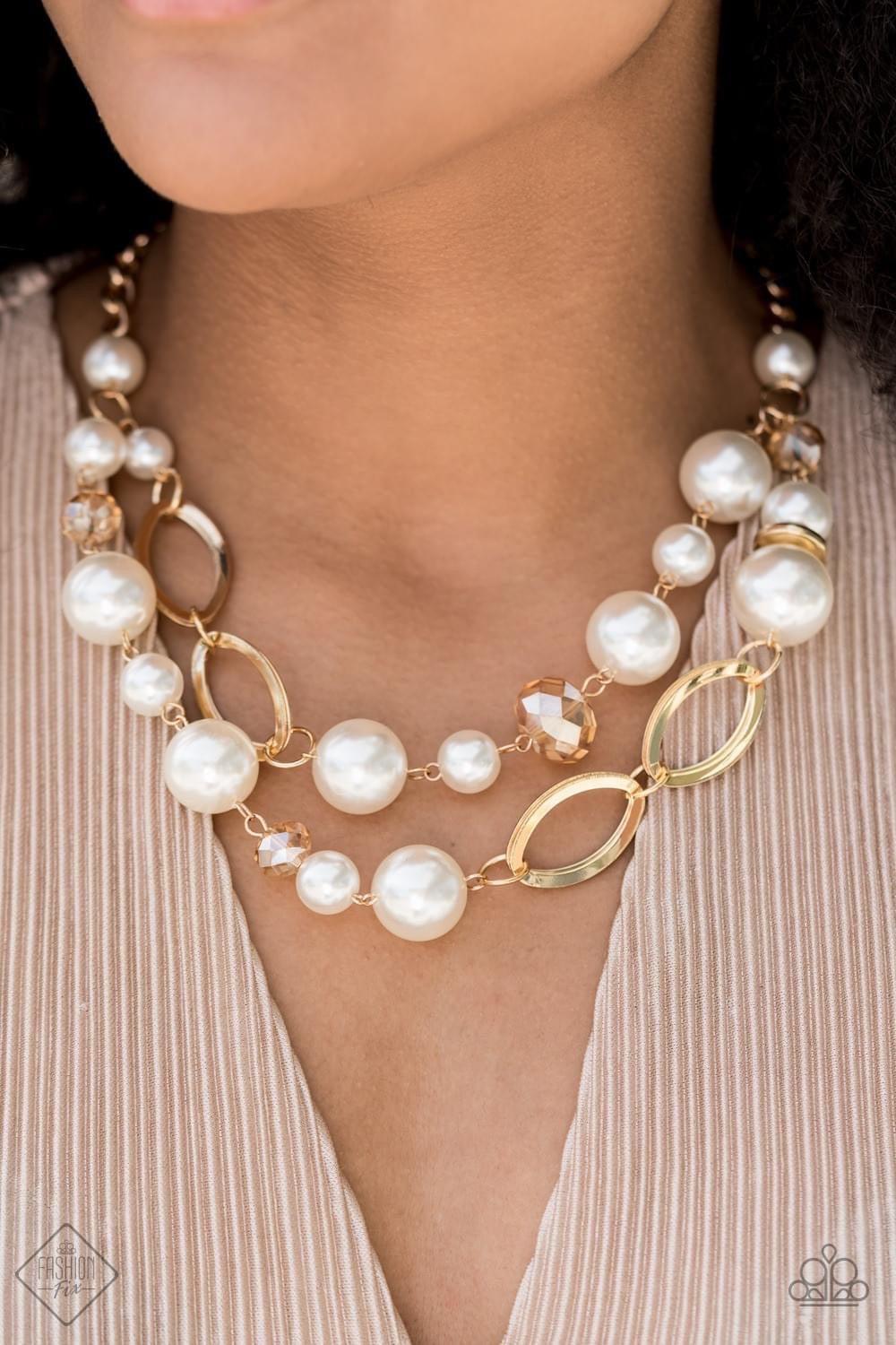 Paparazzi Accessories Fiercely 5th Avenue: FF August 2020 The styles featured in the Fiercely 5th Avenue collection are exactly what you would expect with a name like that: Sleek, classy, metallic designs that you’d find on the streets of New York. The ac