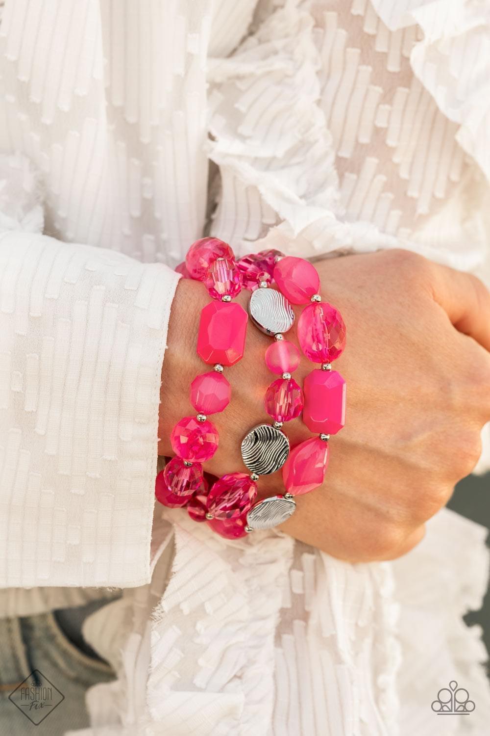 Paparazzi Accessories Glimpses of Malibu: FF August 2021 The Glimpses of Malibu collection was created with inspiration from the styles of Malibu, CA. Styles in this Trend Blend will feature fun, livable fashion with an upscale flavor. The color are usual
