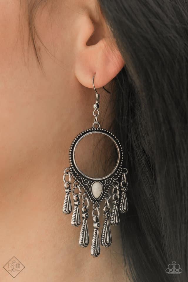 Paparazzi Accessories Simply Santa Fe - January 2021 FF Earthy, desert-inspired designs are what the Simply Santa Fe collection is all about. Natural stones, indigenous patterns, and vibrant colors of the Southwest are sprinkled throughout this trendy col
