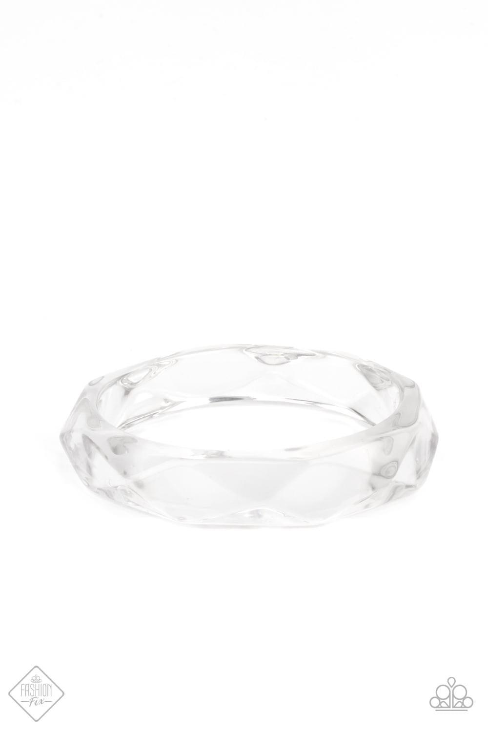 Paparazzi Accessories Sunset Sitings: FF August 2021 Trendsetters are sure to gravitate towards the accessories found in the Sunset Sightings collection. Featuring more drastic designs, bold colors, and funky combinations found outside the box, the pieces