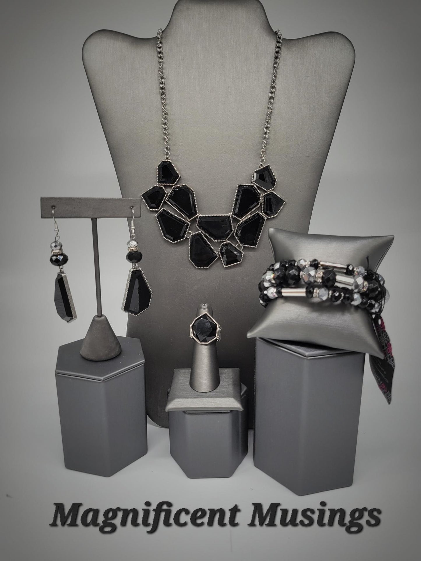 Paparazzi Accessories Magnificent Musings - January 2022 FF The Magnificent Musings Collection features bold statement pieces and edgy designs. Reveling in sassy, unapologetic fashion, Magnificent Musings mavens confidently express themselves through glam