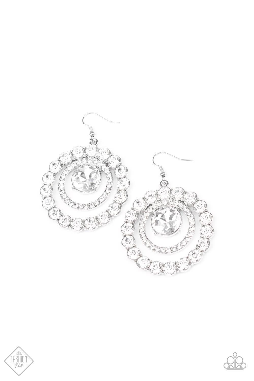 Paparazzi Accessories Fiercely 5th Avenue: FF May 2020 The styles featured in the Fiercely 5th Avenue collection are exactly what you would expect with a name like that: Sleek, classy, metallic designs that you’d find on the streets of New York. The acces
