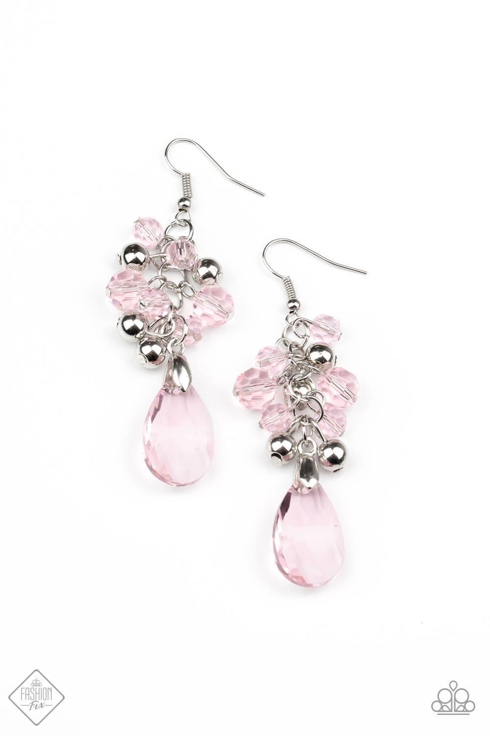 Paparazzi Accessories Glimpse of Malibu : FF October 2020 e Glimpses of Malibu collection was created with inspiration from the styles of Malibu, CA. Styles in this Trend Blend will feature fun, livable fashion with an upscale flavor. The color are usuall