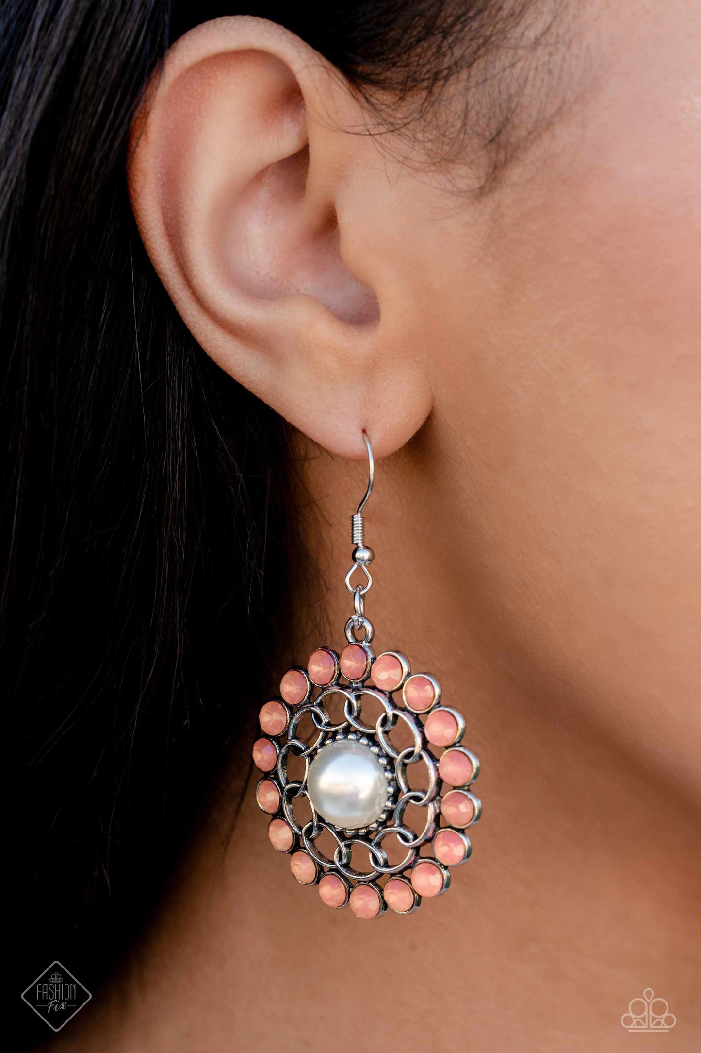 Paparazzi Accessories Glimpses of Malibu: February 2023 Featuring playful styles accented with fun pops of color, the Glimpses of Malibu Collection is an endearing assortment of cheerful and whimsical laid-back fashion. From the bubbly outgoing socialite