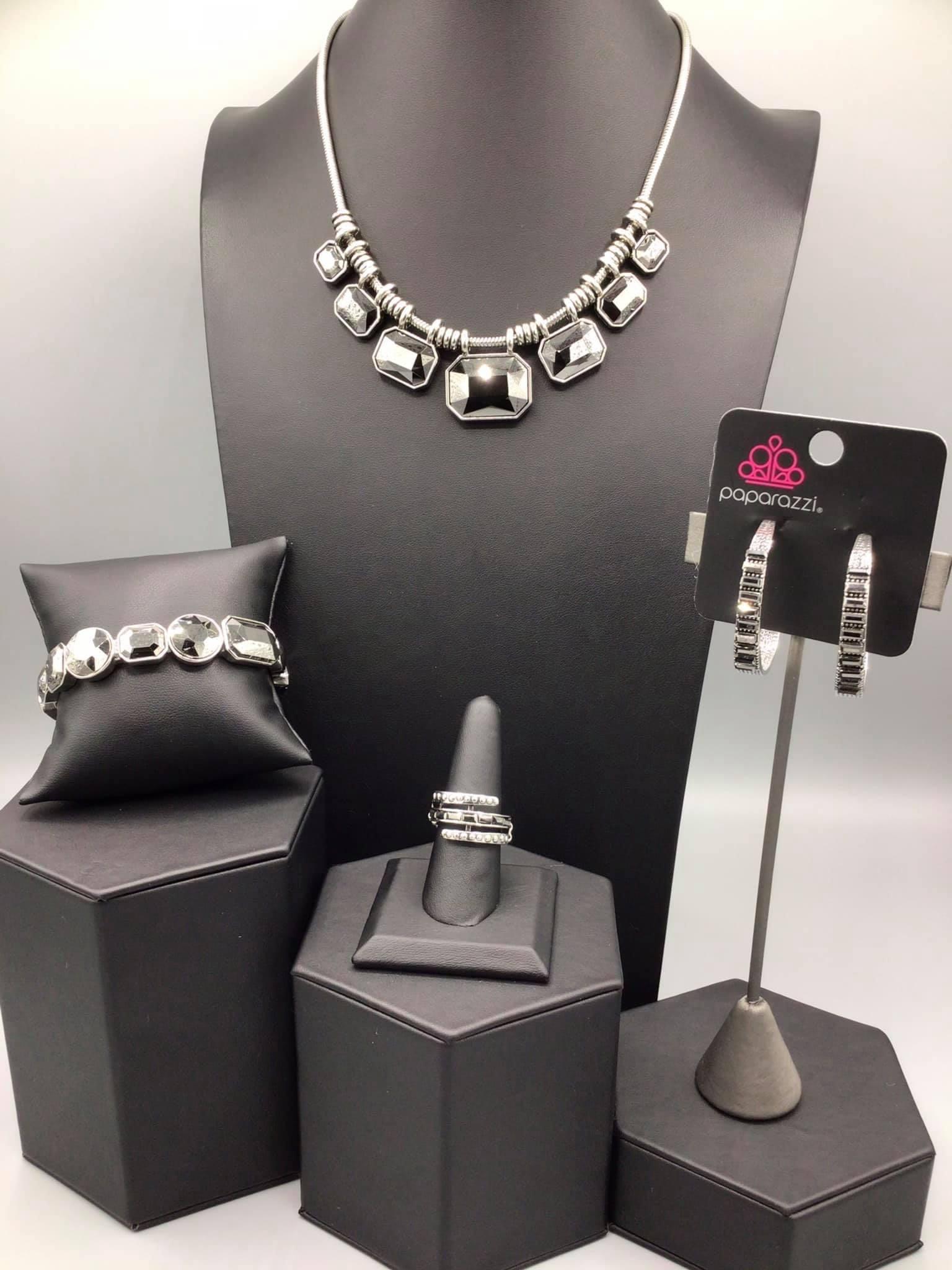 Paparazzi Accessories Magnificent Musings: March 2021 The Magnificent Mile in Chicago is where we pulled our inspiration for the Magnificent Musings collection. With a range of shopping venues, the Magnificent Mile is a hub for classic trends with urban e
