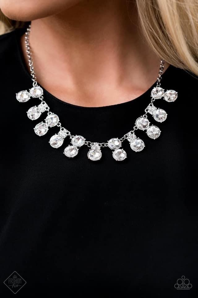 Paparazzi Accessories Fiercely 5th Avenue: FF May 2020 The styles featured in the Fiercely 5th Avenue collection are exactly what you would expect with a name like that: Sleek, classy, metallic designs that you’d find on the streets of New York. The acces
