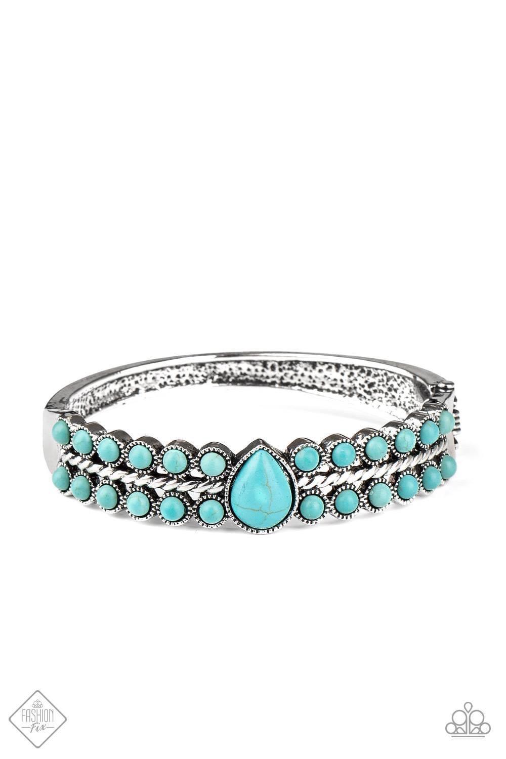 Paparazzi Accessories Simply Santa Fe: FF October 2020 Earthy, desert-inspired designs are what the Simply Santa Fe collection is all about. Natural stones, indigenous patterns, and vibrant colors of the Southwest are sprinkled throughout this trendy coll