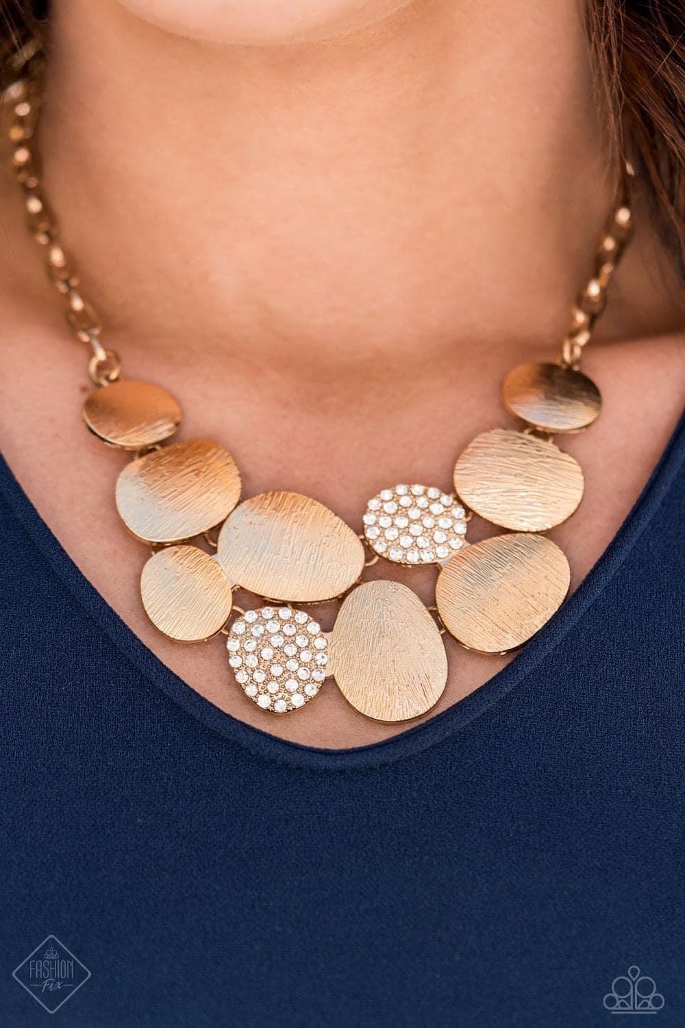 Paparazzi Accessories Fiercely Fifth Avenue: FF December 2020 The styles featured in the Fiercely 5th Avenue collection are exactly what you would expect with a name like that: Sleek, classy, metallic designs that you’d find on the streets of New York. Th
