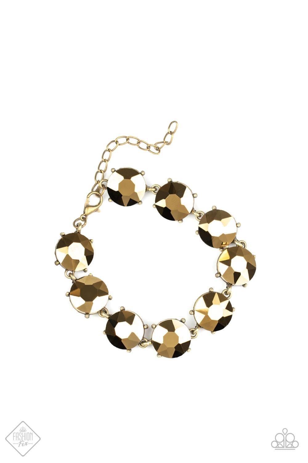Paparazzi Accessories Magnificent Musings: FF August 2020 The Magnificent Mile in Chicago is where we pulled our inspiration for the Magnificent Musings collection. With a range of shopping venues, the Magnificent Mile is a hub for classic trends with urb