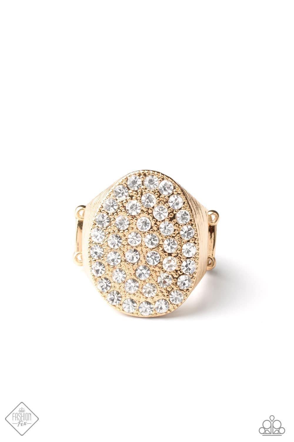 Paparazzi Accessories Fiercely Fifth Avenue: FF December 2020 The styles featured in the Fiercely 5th Avenue collection are exactly what you would expect with a name like that: Sleek, classy, metallic designs that you’d find on the streets of New York. Th