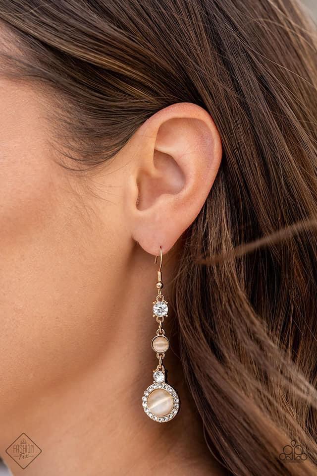 Paparazzi Accessories Fiercely 5th Avenue: June 2021 Fashion Fix The styles featured in the Fiercely 5th Avenue collection are exactly what you would expect with a name like that: Sleek, classy, metallic designs that you’d find on the streets of New York.