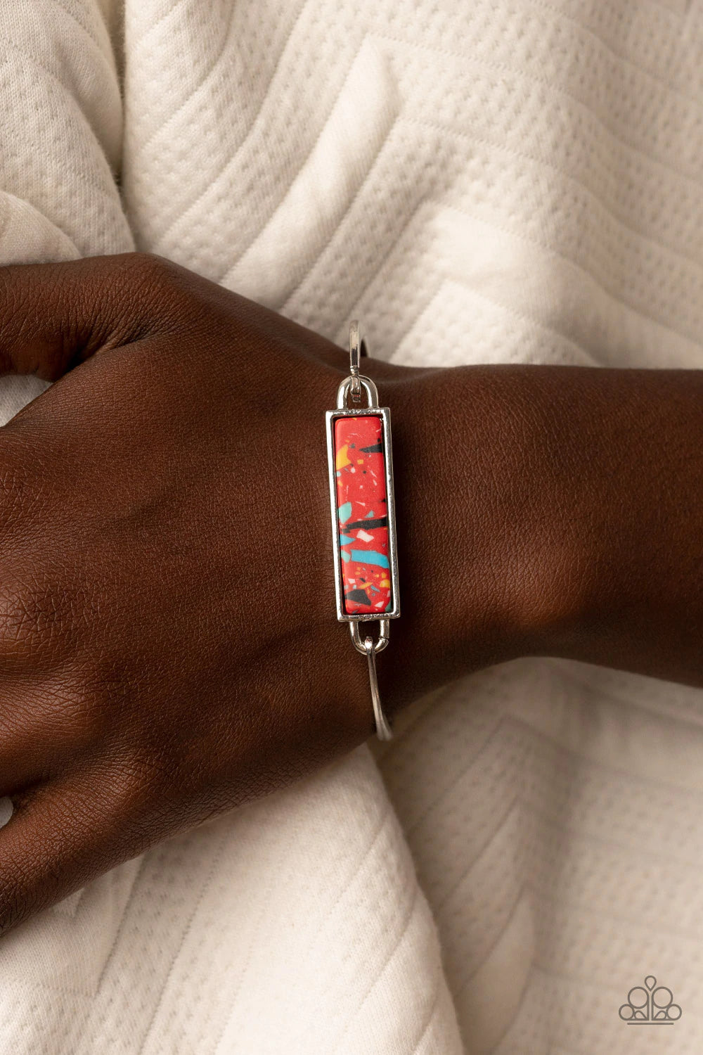 Paparazzi Accessories Terrazzo Tarot - Red Encased in a sleek silver frame, a colorful red terrazzo stone frame is fitted in place across the center of a dainty silver bangle for a modern inspired fashion. Features a hook and eye closure. Sold as one indi