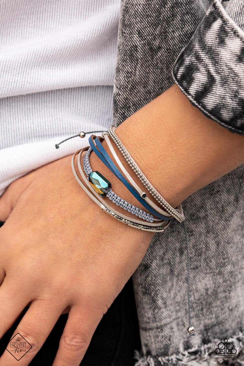 Paparazzi Accessories Sunset Sitings: February 2021 FF Trendsetters are sure to gravitate towards the accessories found in the Sunset Sightings collection. Featuring more drastic designs, bold colors, and funky combinations found outside the box, the piec