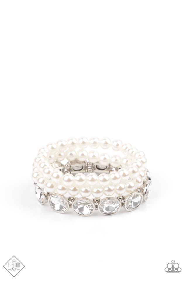 Paparazzi Accessories Fiercely 5th Avenue: January 2021 FF The styles featured in the Fiercely 5th Avenue collection are exactly what you would expect with a name like that: Sleek, classy, metallic designs that you’d find on the streets of New York. The a