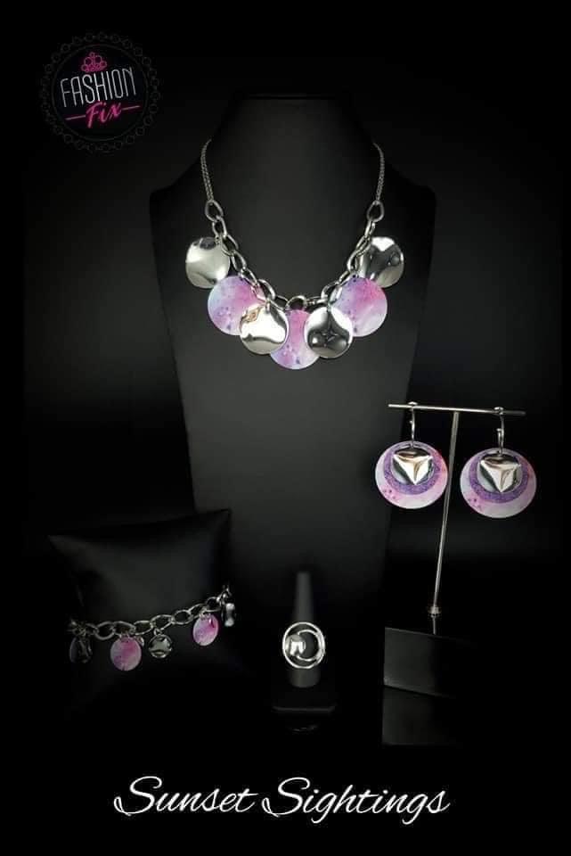 Paparazzi Accessories Sunset Sitings: FF October 2020 Trendsetters are sure to gravitate towards the accessories found in the Sunset Sightings collection. Featuring more drastic designs, bold colors, and funky combinations found outside the box, the piece