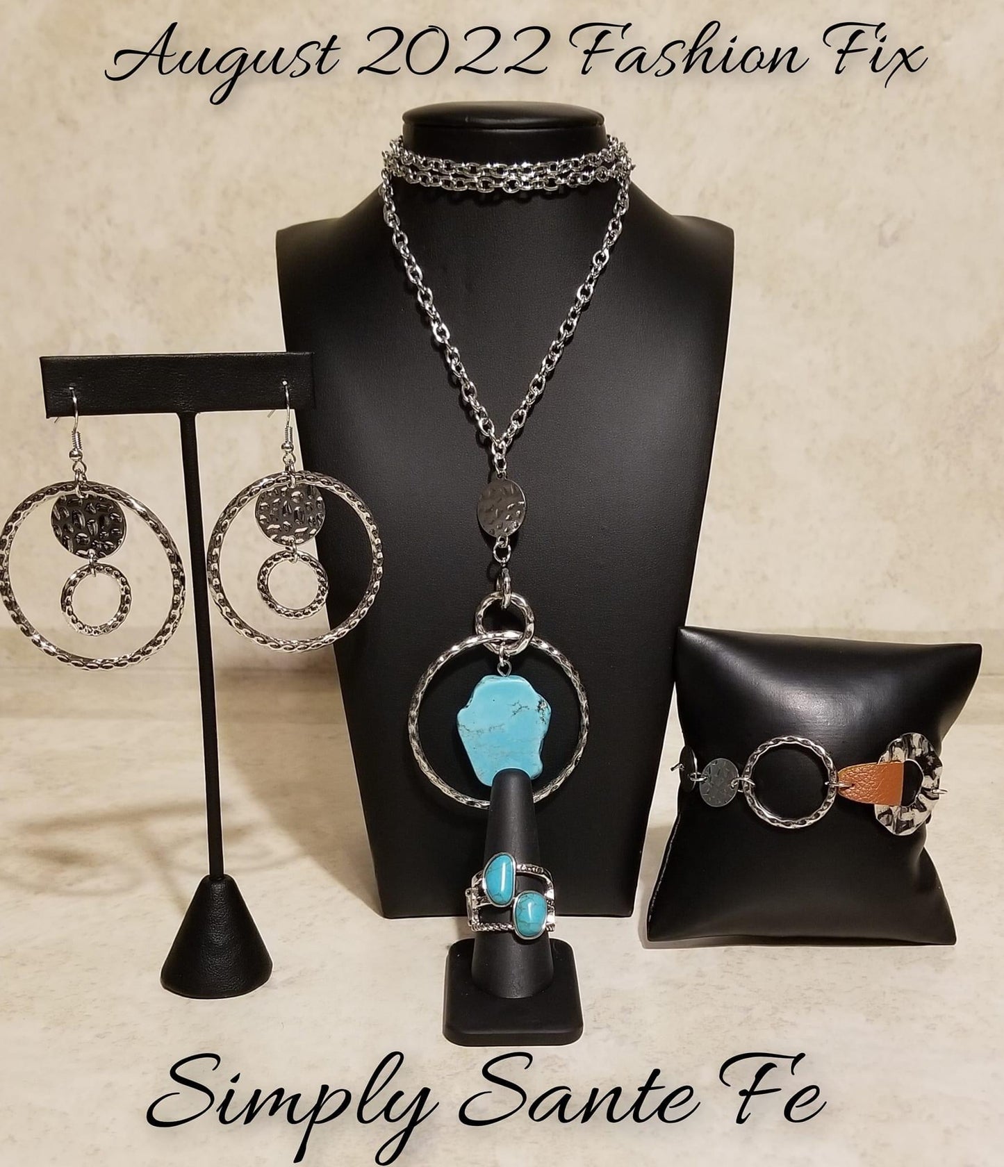 Paparazzi Accessories Simply Santa Fe : FF August 2022 Authentic designs and handcrafted pieces are staples of the Simply Santa Fe Collection. Featuring patterns and elements inspired by nature, these earthy designs tend to have a little more detail. Thos
